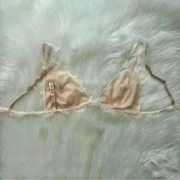 Victoria's Secret Delicate Eyelash Lace Bralette Medium - Picture 7 of 7